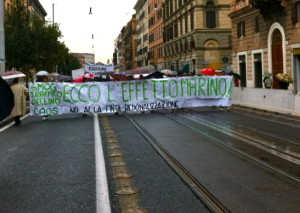 Pedonalizzazione dei Fori, la manifestazione dei comitati di quartiere contro il piano mobilità del sindaco Marino