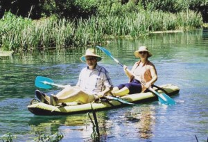 In canoa sul Tirino, il fiume meno inquinato d'Italia