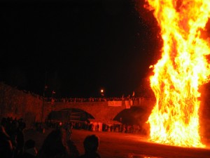 I falò di Pontremoli (ciaolunigiana.com)