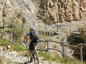 Pedalare in Lunigiana (www.tuscanyholidayrelax.com)