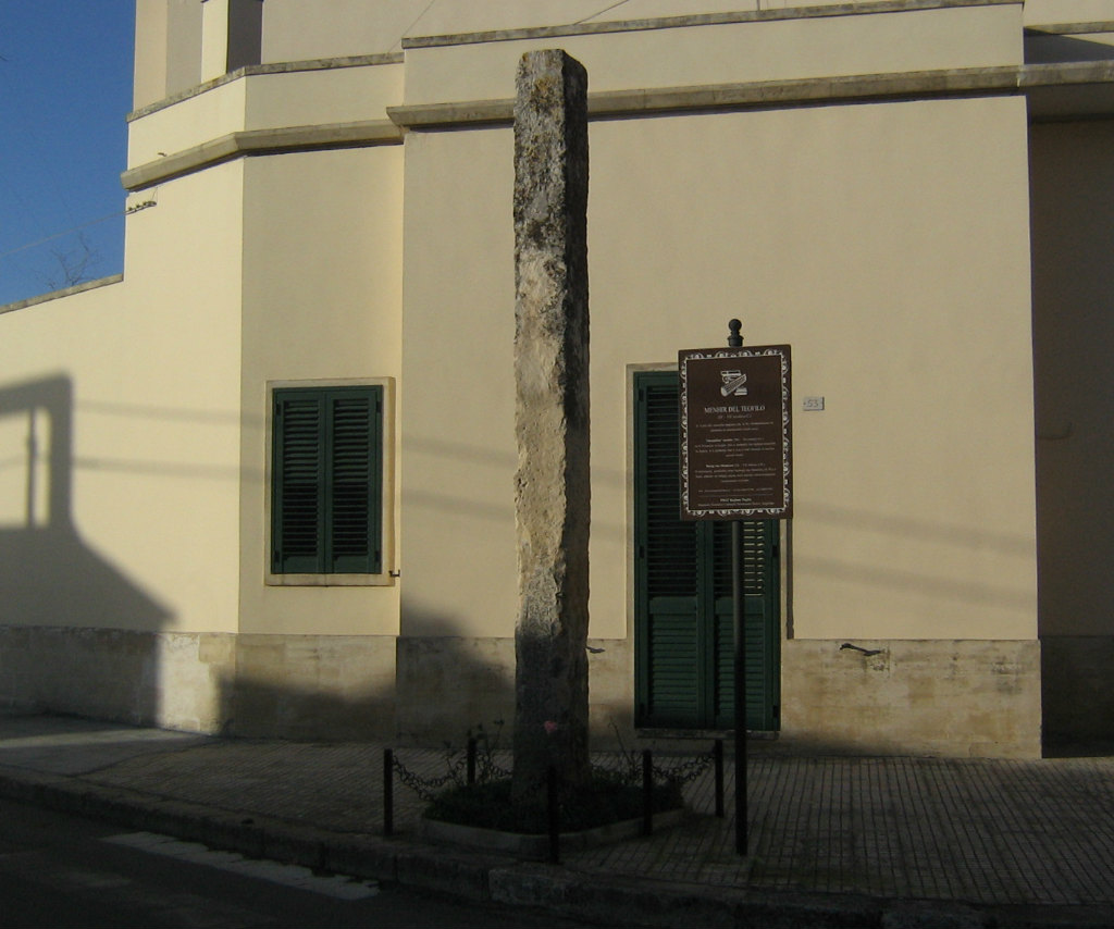 Menhir del Teofilo a Martano - Wikipedia