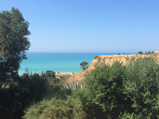 09. La spiaggia vista dalla casa di Pirandello