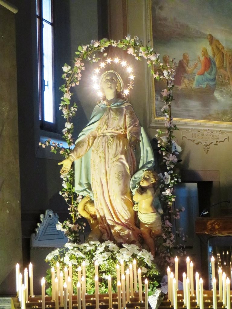 la madonna dell'assunta isola dei pescatori