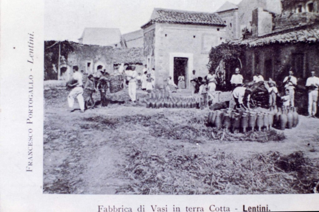 Vasai a Lentini