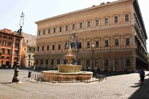 Piazza_Farnese