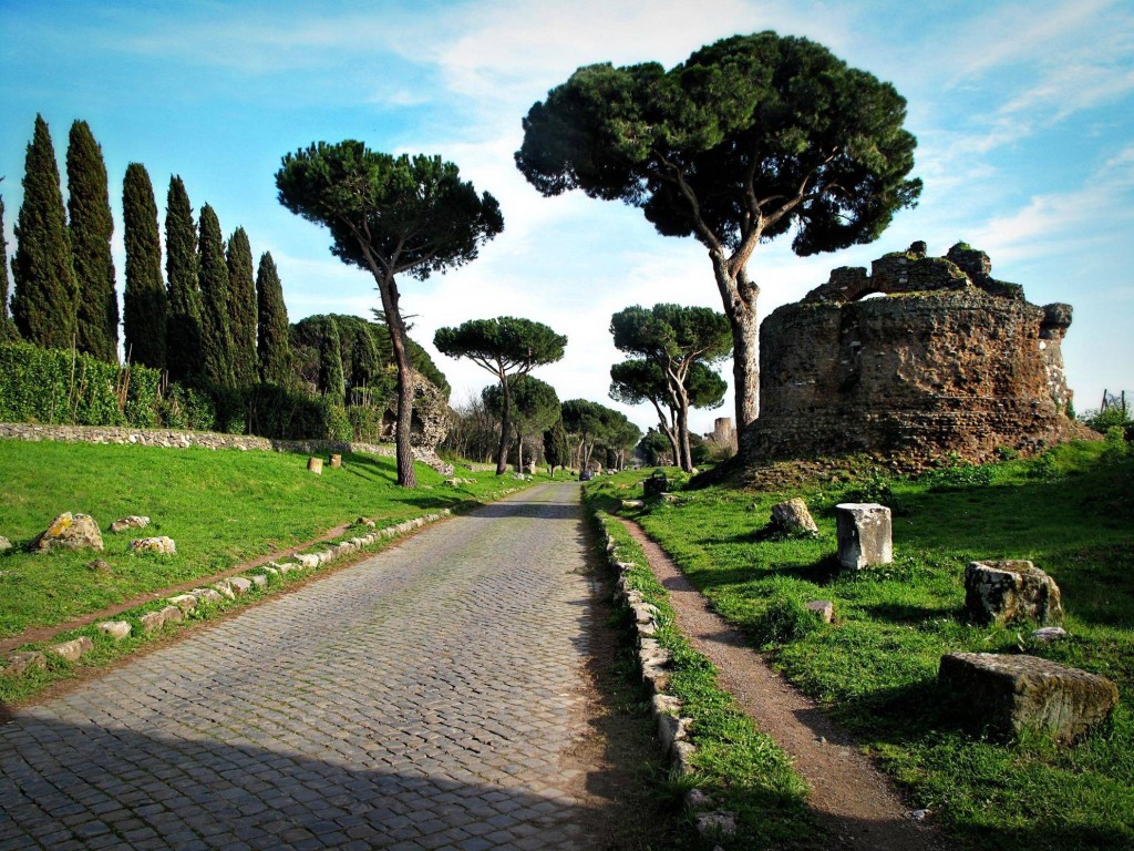 Via Appia, foto tratta da www.nightlife-cityguide.com