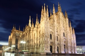 ll Duomo di Milano - http://viaggiconilcane.com/alla-scoperta-di-milano-dog-friendly-visitare-milano-con-il-cane-da-piazza-della-scala-alla-darsena/